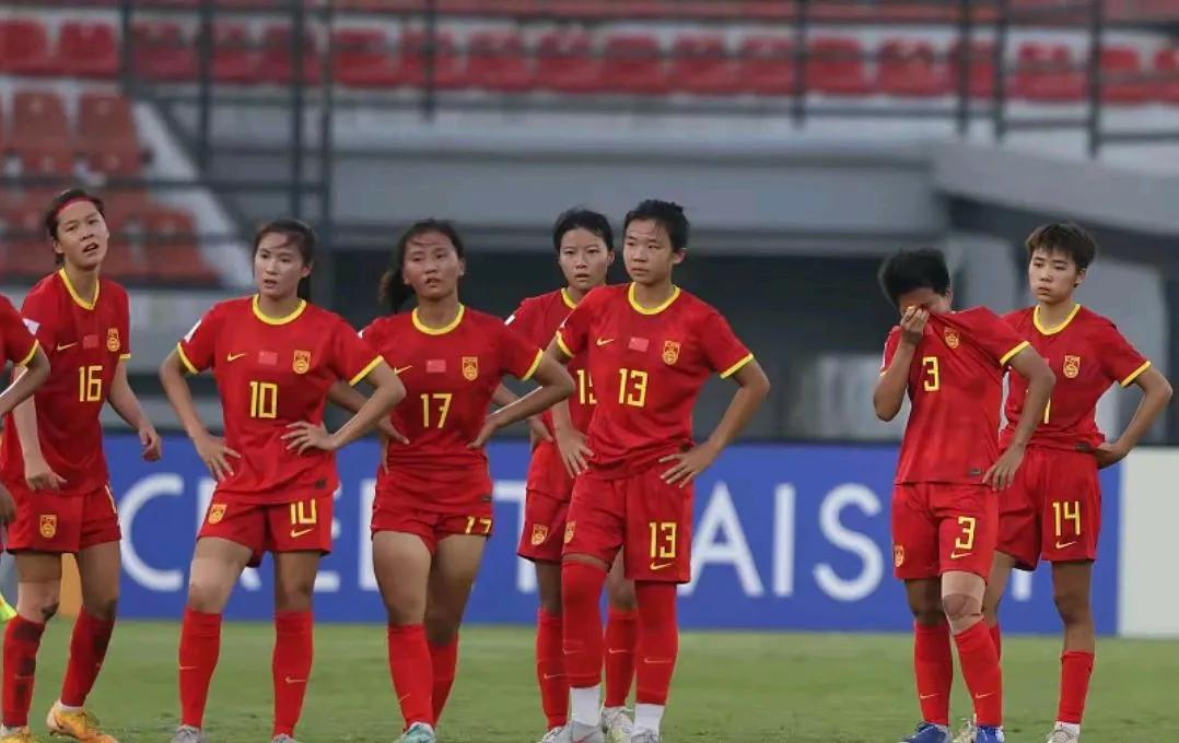 中国女足精英队员备战国际足球赛事